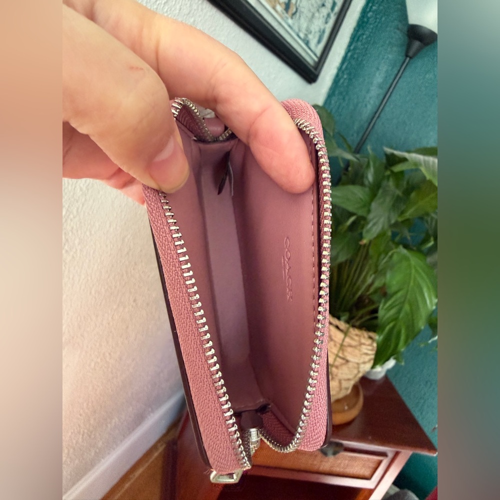 NWT Coach Zip Card Case In Signature Canvas - CW883 Silver/Tan/Dusty Pink $118 - Picture 11 of 14